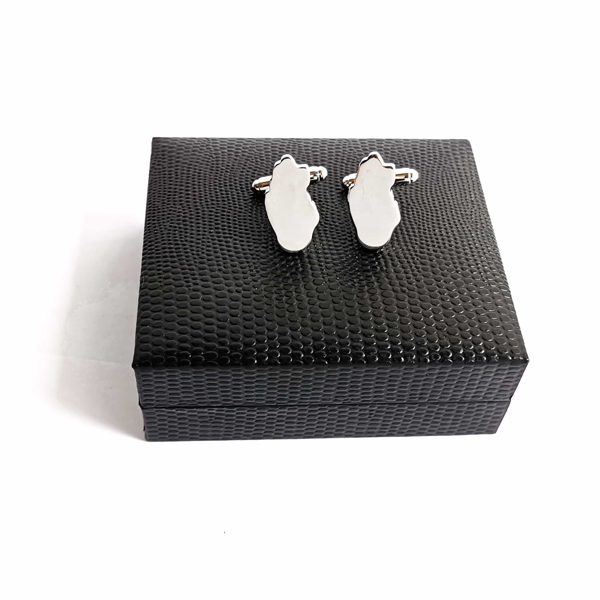 High Quality Qatar Map Shape Metal Cufflink with Leather Crozzling Box Shirt Suit for Men Decoration